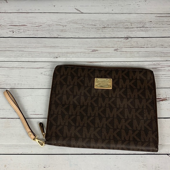 Michael Kors Accessories Michael Kors Zip Up Tablet